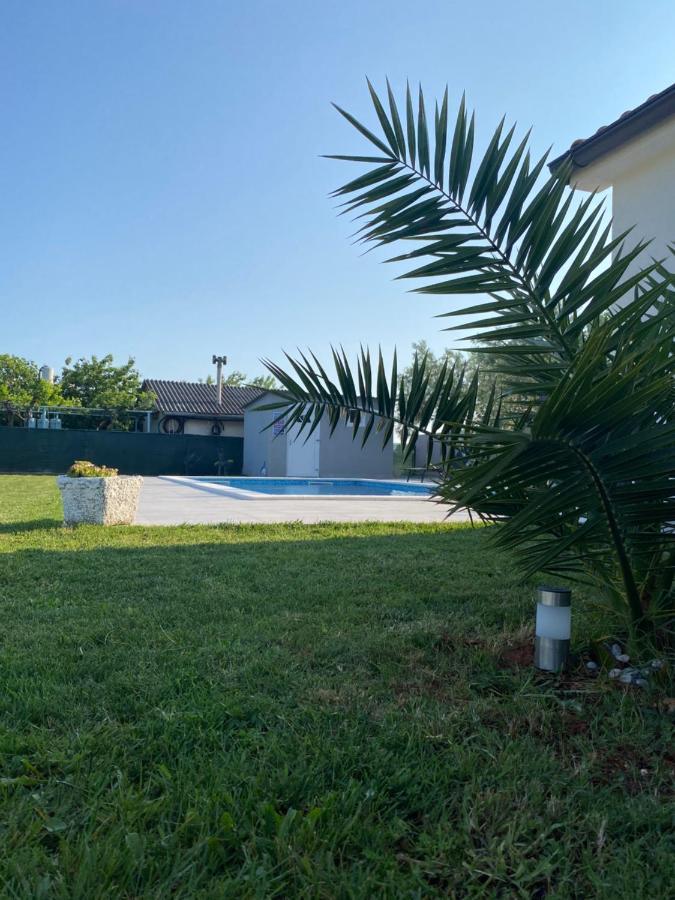Kuca Za Odmor Lilly Villa Pula Exterior foto